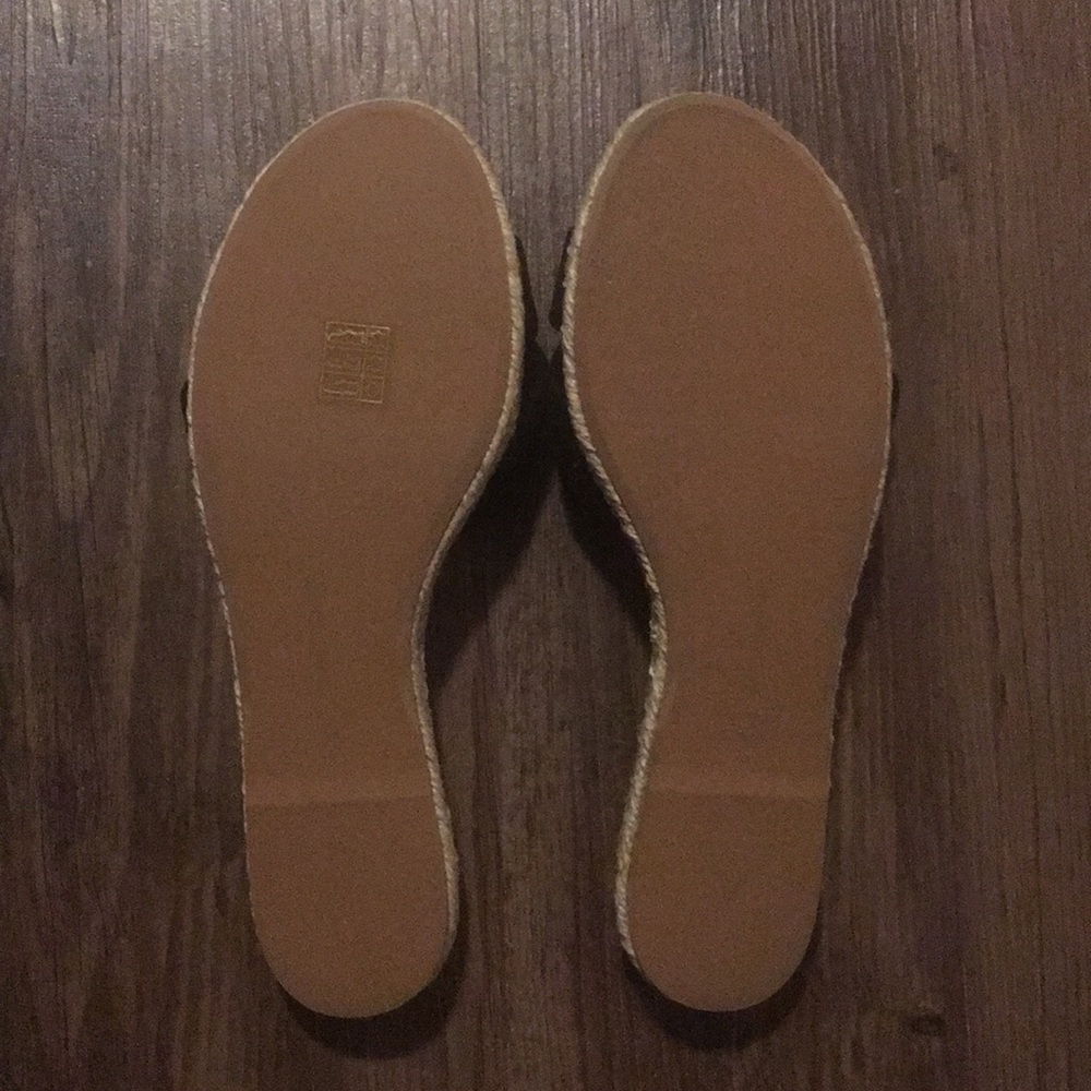 BNIB Tabitha Simmons Slides sz 9 - Picture 4 of 4
